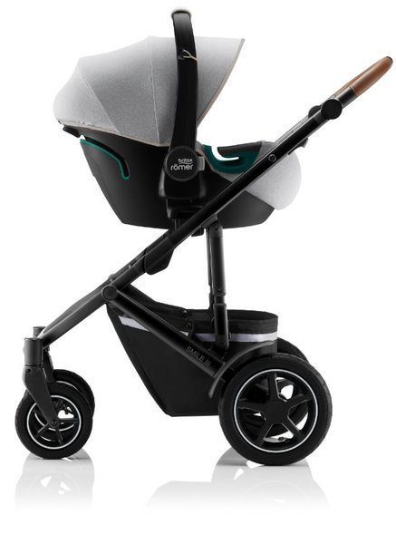 Britax Romer Baby-Safe 3 I-Size Nordic grey Детское автокресло 0-13 кг + Flex iSense база