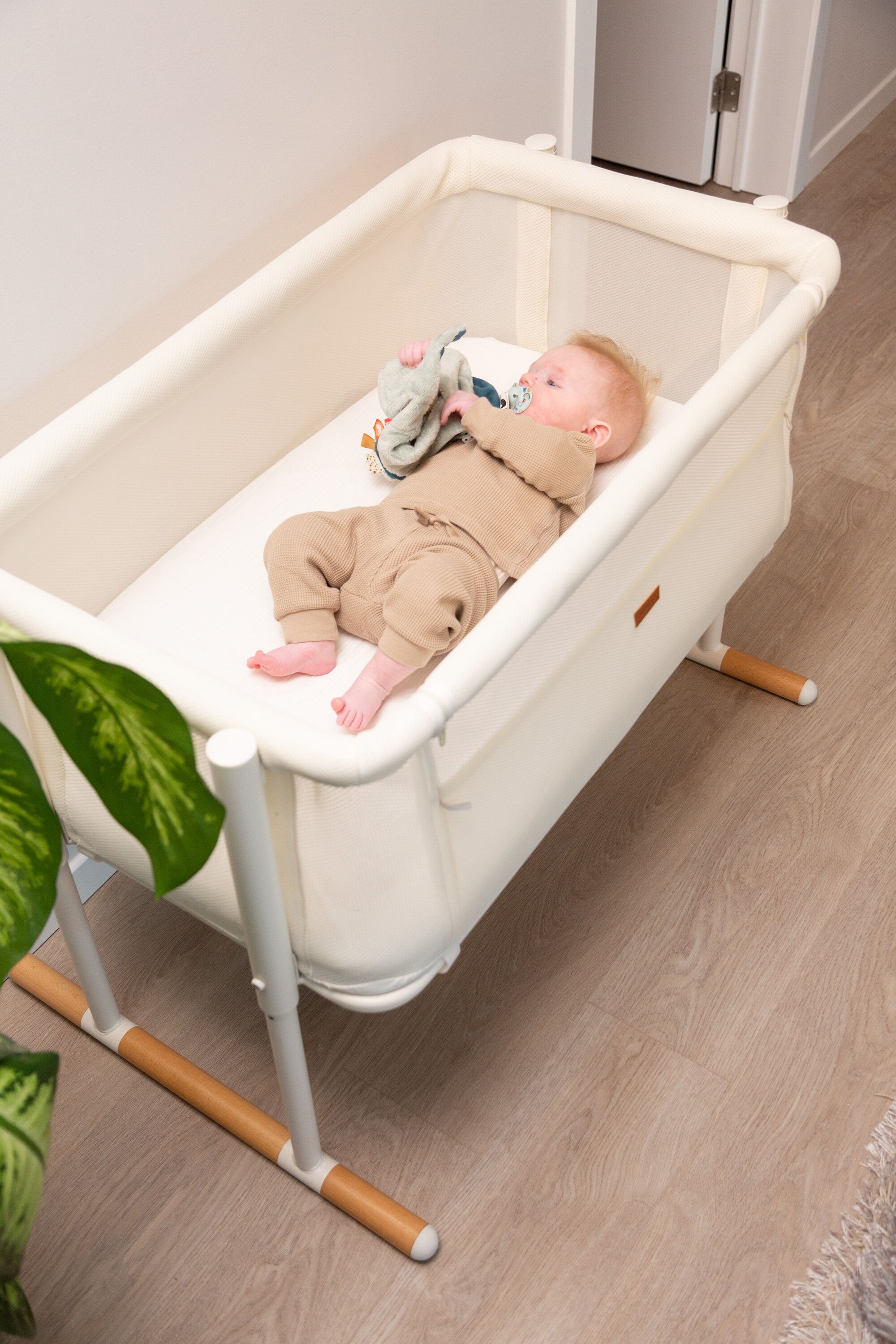 Childhome Evolux Cosleeper 2in1 White Natural Bērnu Gulta Šūpulis ar nolaižamu malu