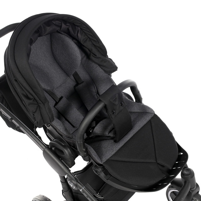 Junama Basic 01 Black Bērnu rati 3in1