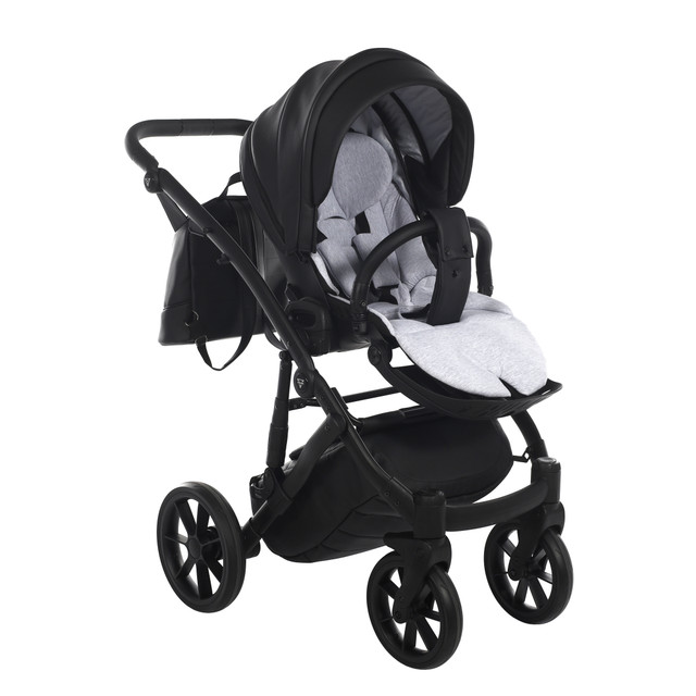 Junama Space Eco 03 Black Детская коляска 2in1