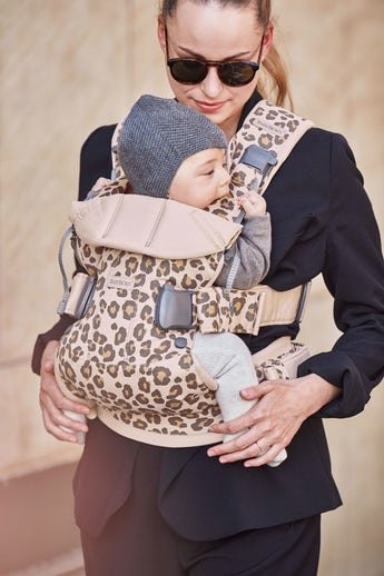 Кенгуру BabyBjorn ONE Beige Leopard cotton 098075