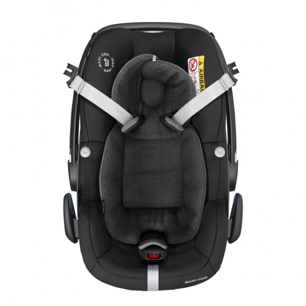 Maxi Cosi Pebble Pro Essential black Детское автокресло 0-13 кг + Familyfix2 база