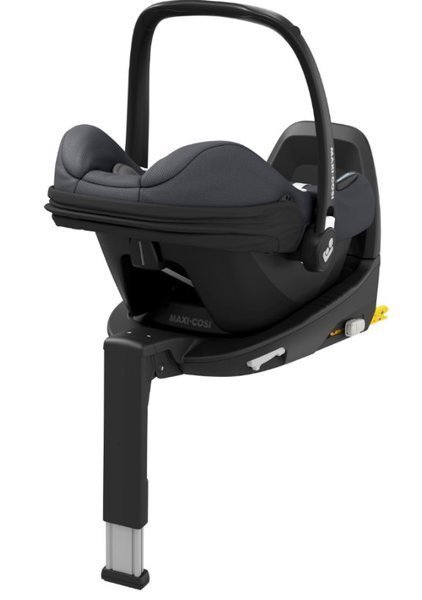 Maxi Cosi Tinca i-Size Essential graphite Bērnu autosēdeklis 0-13 kg + bāze FamilyFix2