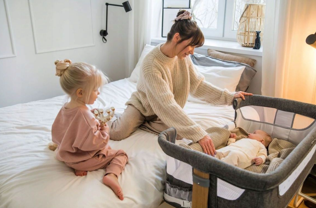 MoMi Smart Bed 4in1 Grey Ceļojumu gulta-manēža