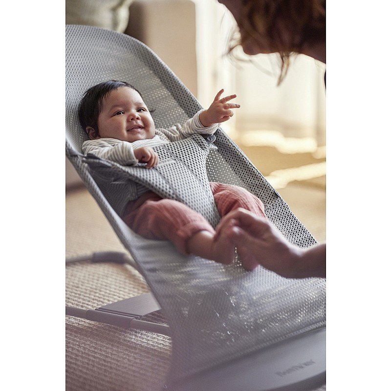 Шезлонг BabyBjorn Bouncer Bliss Mesh grey 006001