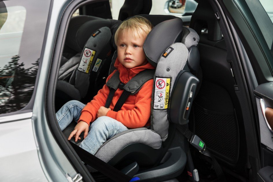 BeSafe iZi Plus X1 Fresh black cab Bērnu autosēdeklis 0-25 kg