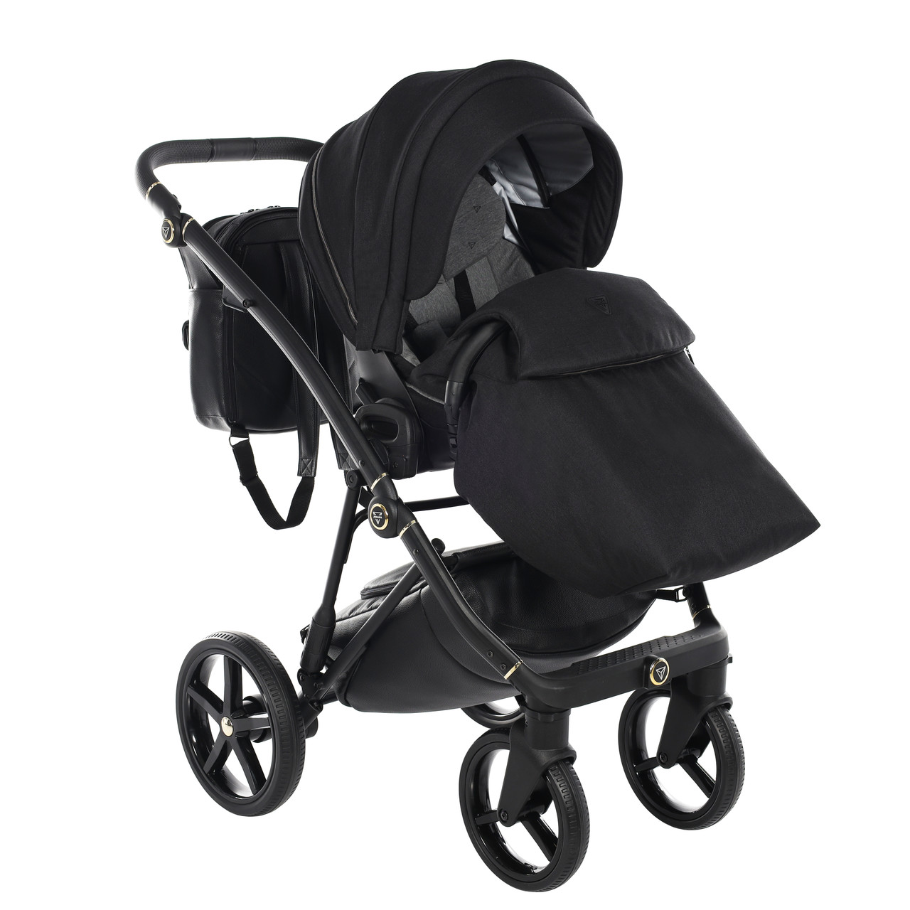 Junama Air 03 Black Коляска 2in1