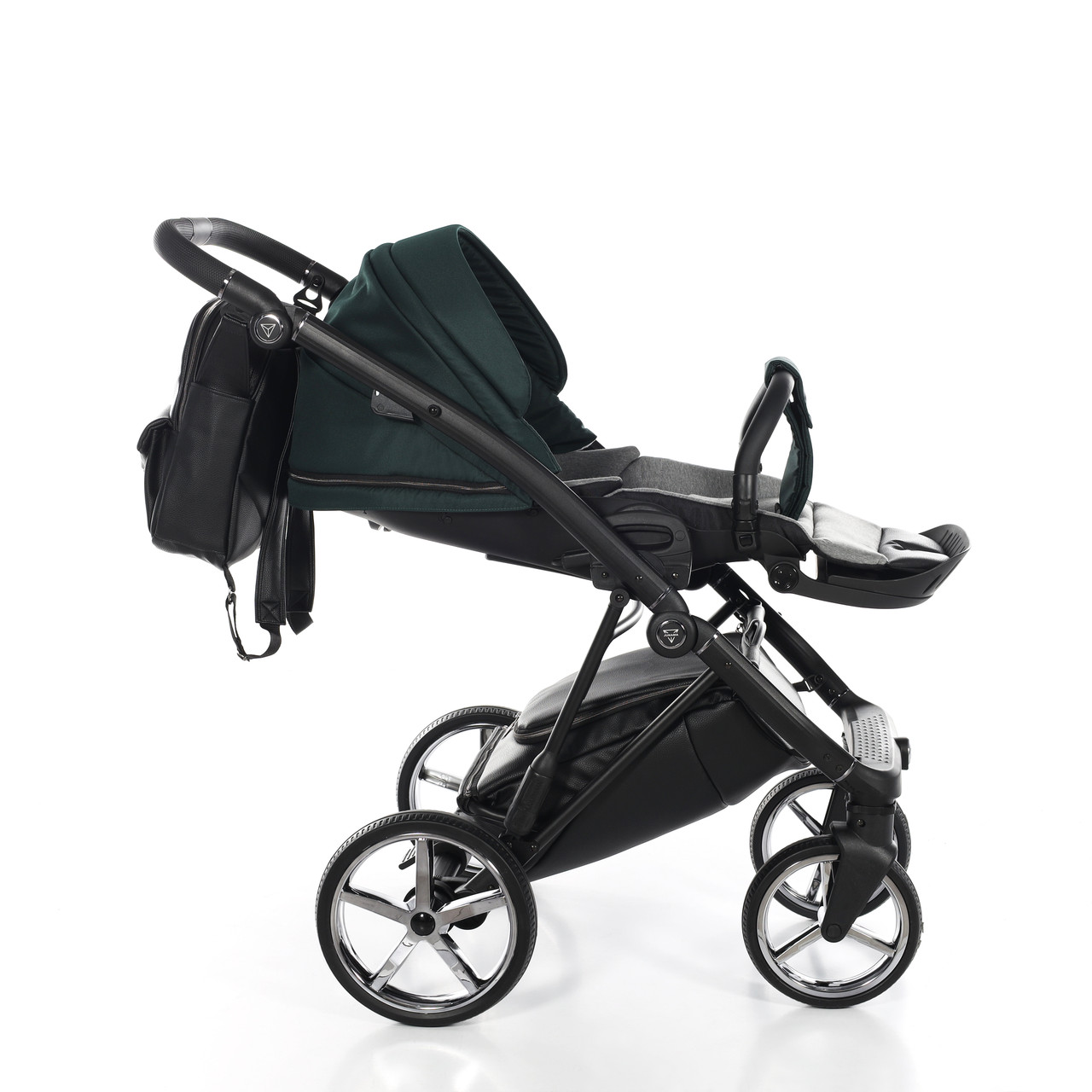 Junama Air 04 Green Коляска 2in1
