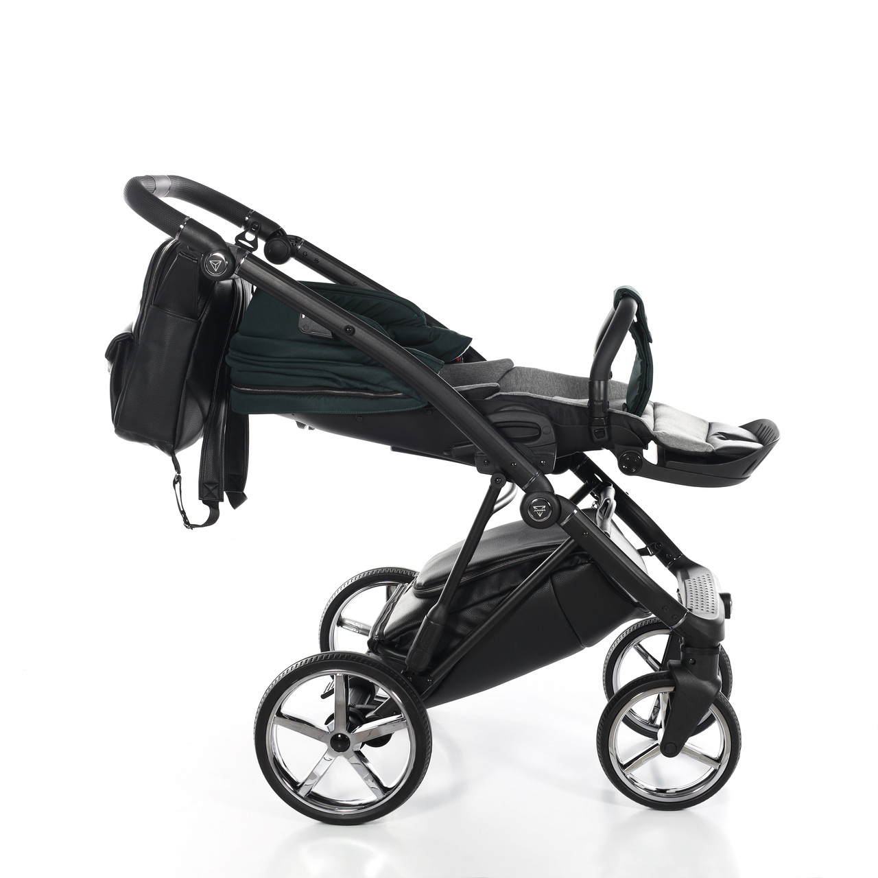 Junama Air 04 Green Коляска 2in1