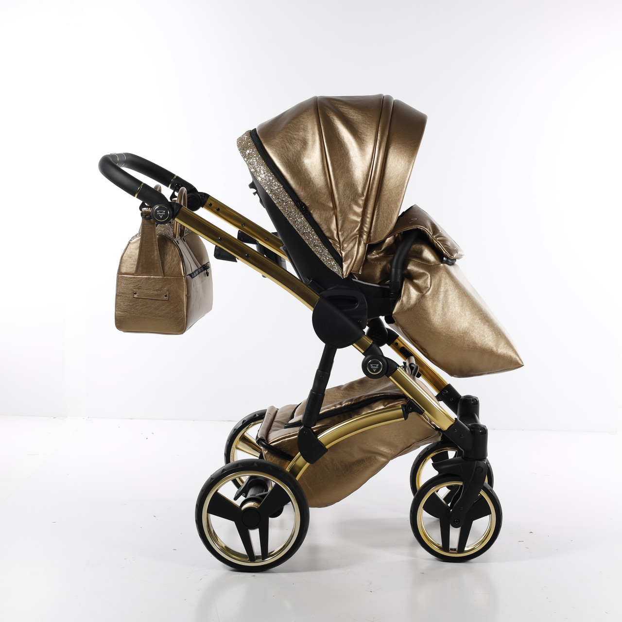 Junama Glitter 04 Gold Bērnu rati 2in1