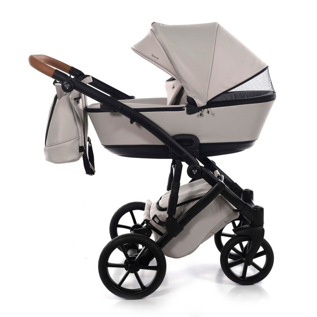 Junama Space 02 Cream Детская коляска 2in1