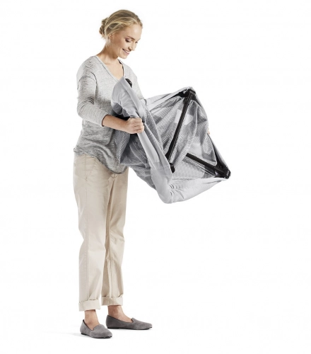 Ceļojumu gultiņa manēža BabyBjorn Travel cot Light Mesh silver 040248