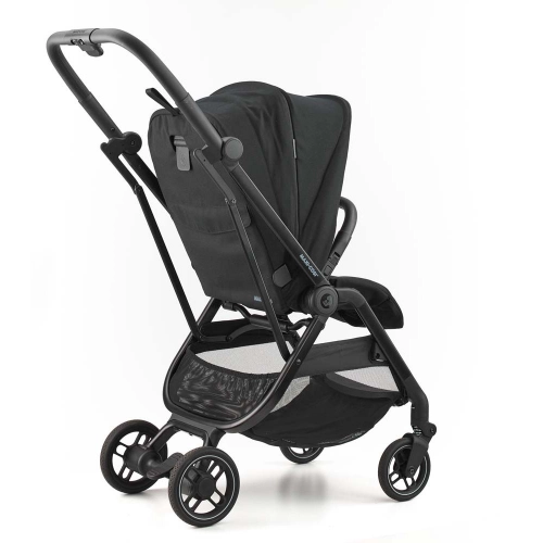 Maxi Cosi Leona Essential Black Прогулочная коляска
