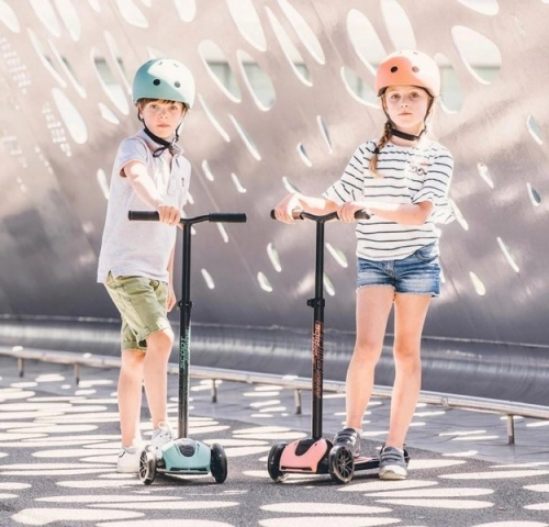 Самокат Scoot&Ride Highwaykick 5 LED Ash