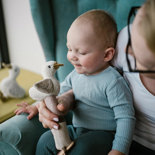 Rotaļlieta ar pīkstuli un graužamo GOOSE ZOE 1555