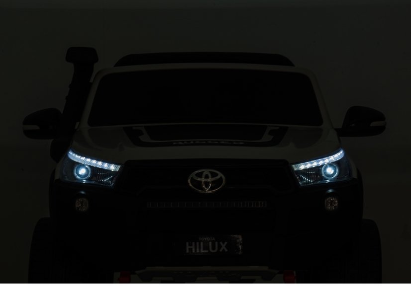 Двухместный детский электромобиль Toyota Hilux Black