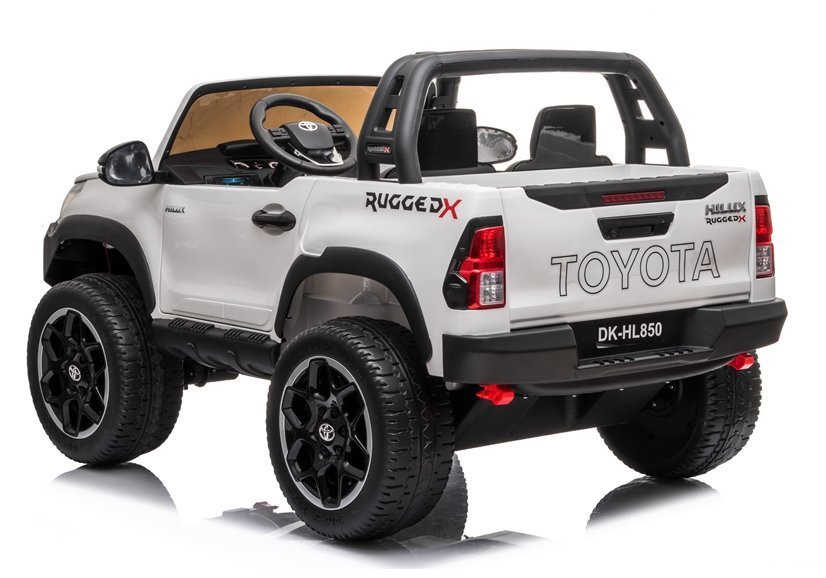 Двухместный детский электромобиль Toyota Hilux White