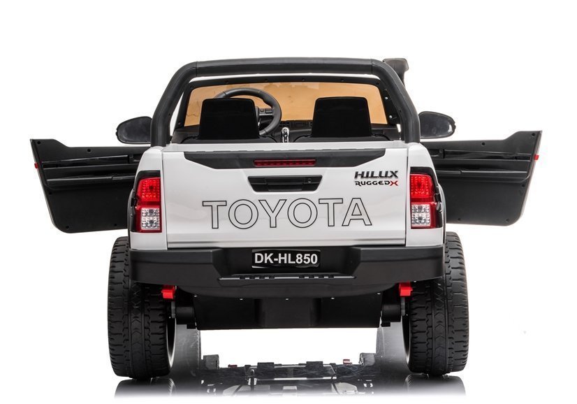 Двухместный детский электромобиль Toyota Hilux White