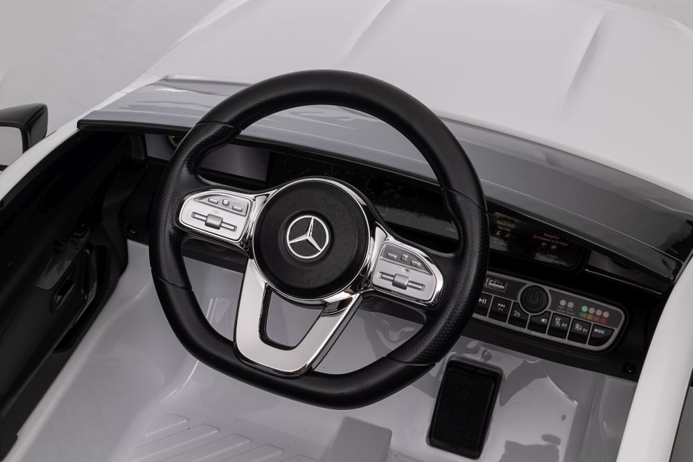 Elektriskā sporta automašīna bērniem Mercedes CLA 45s AMG White