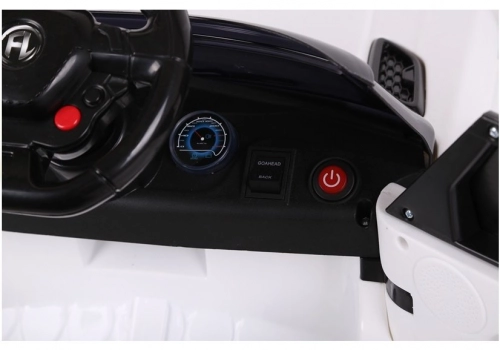Divvietīgs bērnu elektromobilis HL1638 White