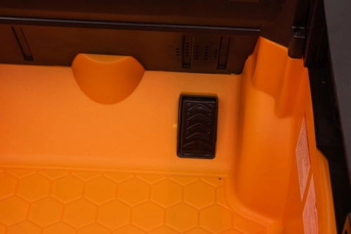 Электротрактор детский JCB Yellow