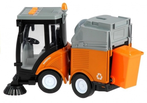 Garbage Truck Sweeper With Moving Elements
