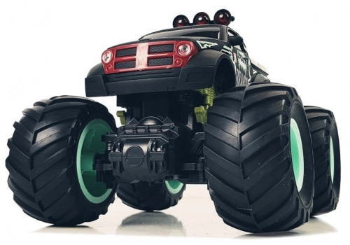 Off-road Auto Pick Up Huge Bigfoot Wheels 2.4G 1:18 Black / Green Remote Controlled
