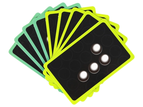 Puzzle Arcade Game Throwing Balls Board