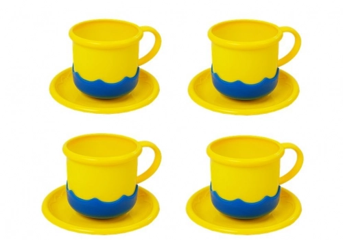 Set of Plastic Dishes for Little Chef