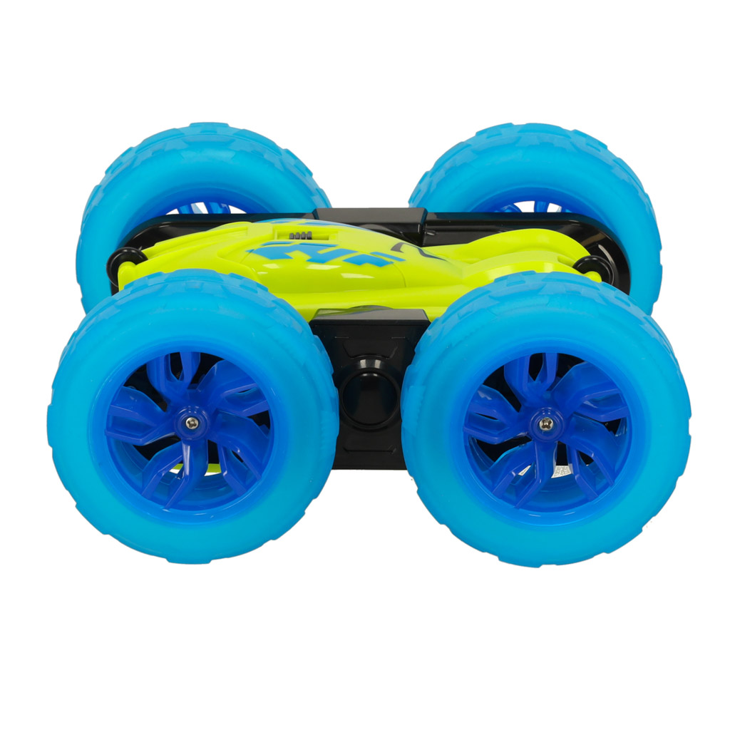 RC Revolt Flip Speeder tālvadības automašīna ar kvēlojošiem riteņiem