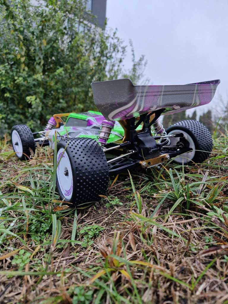 Tālvadības auto RC WLToys 104002 1:10 4WD 2.4Ghz