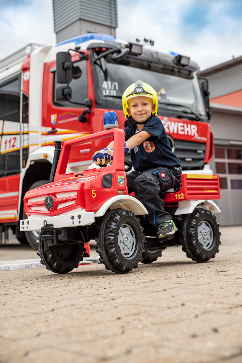 Ugunsdzēsēju mašīna ar pedāļiem RollyUnimog Fire 038220