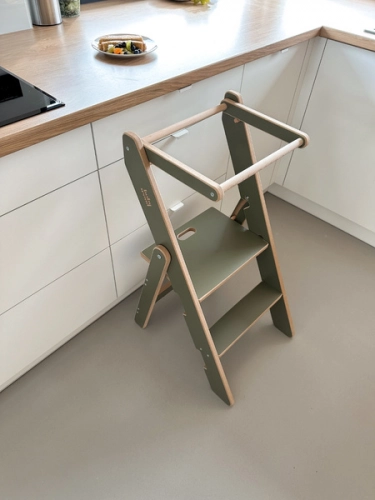 Baby Wood Kitchen Helper Składany Oliwkowy