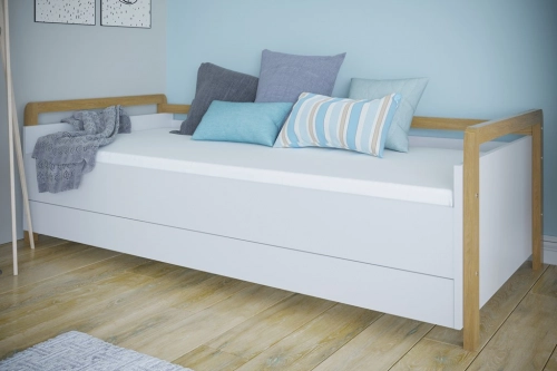 Gulta Victor White ar atvilktni un matraci 180x80