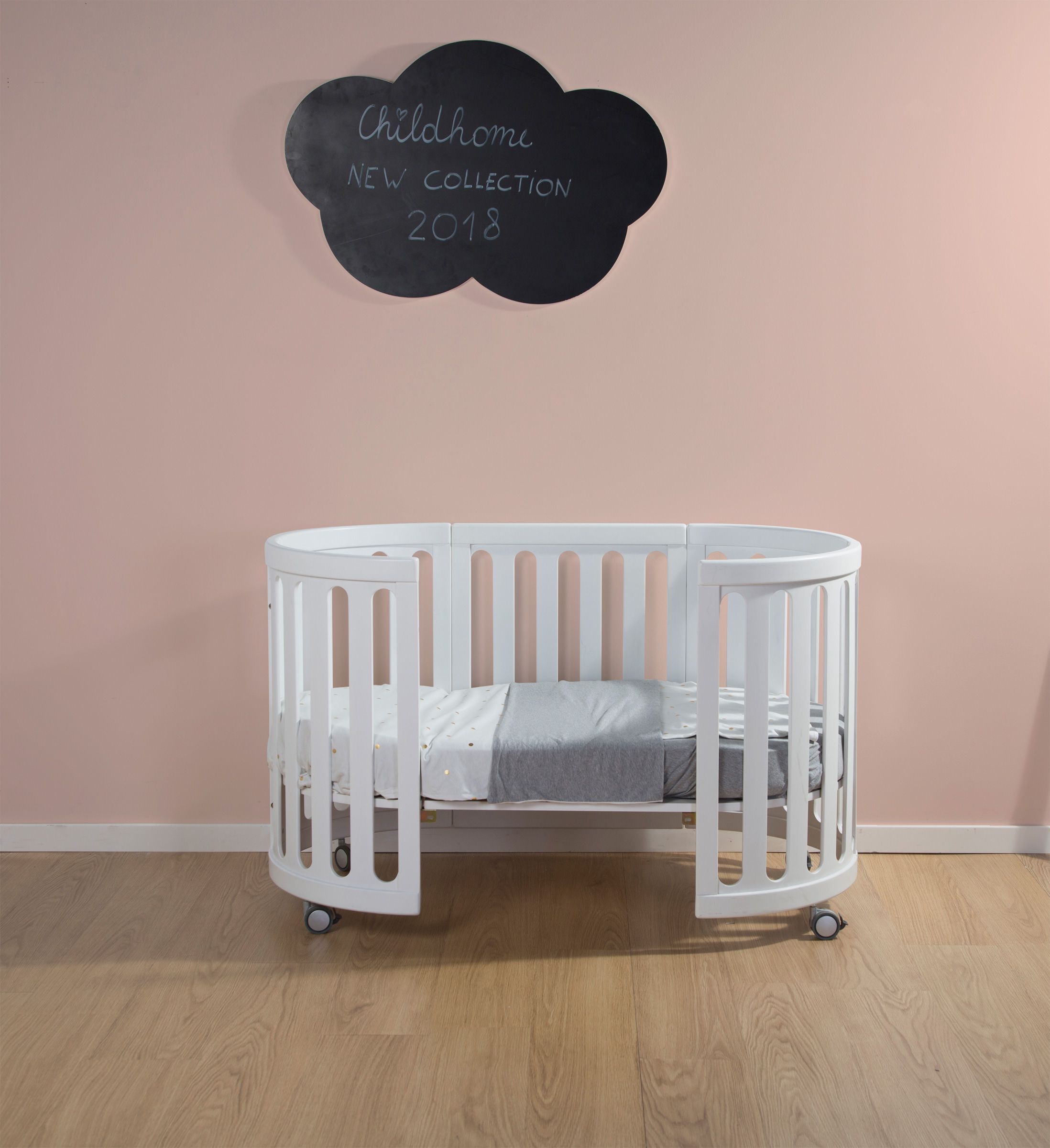 Bērnu gulta-transformeris 4 in 1 CHILDHOME Oval Cot white + Matracis