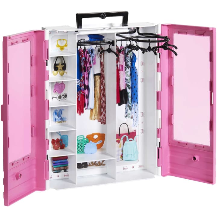 Barbie Ultimate Closet leļļu skapis GBK11