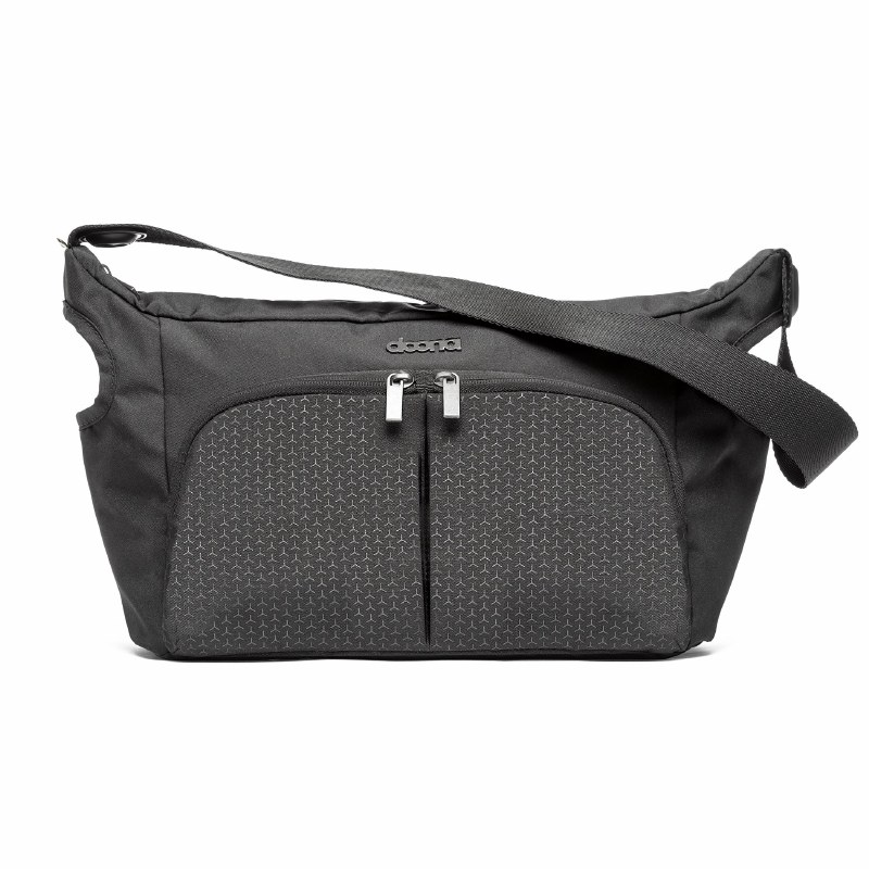 Doona Essentials Bag Nitro Black Māmiņas soma - ratiņu soma