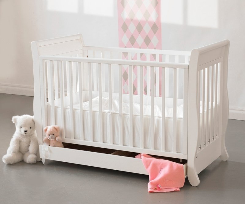 Детская кроватка с ящиком и опускающейся боковиной TROLL Romantica White COT-RM0127