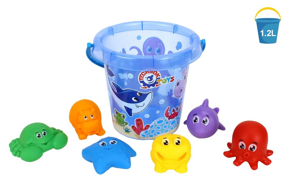 Set for playing in the sand, water and bathing animals 7945